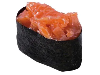 Гункан с лососем