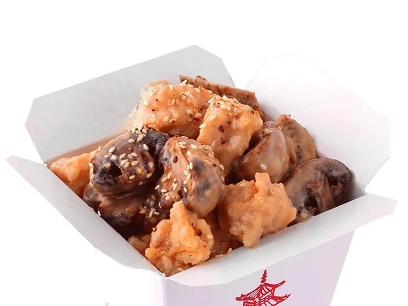 Цыплёнок с омлетом в сливочном соусе